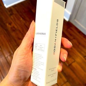 NEW/SEALED Rodan + Fields Active Hydration Serum